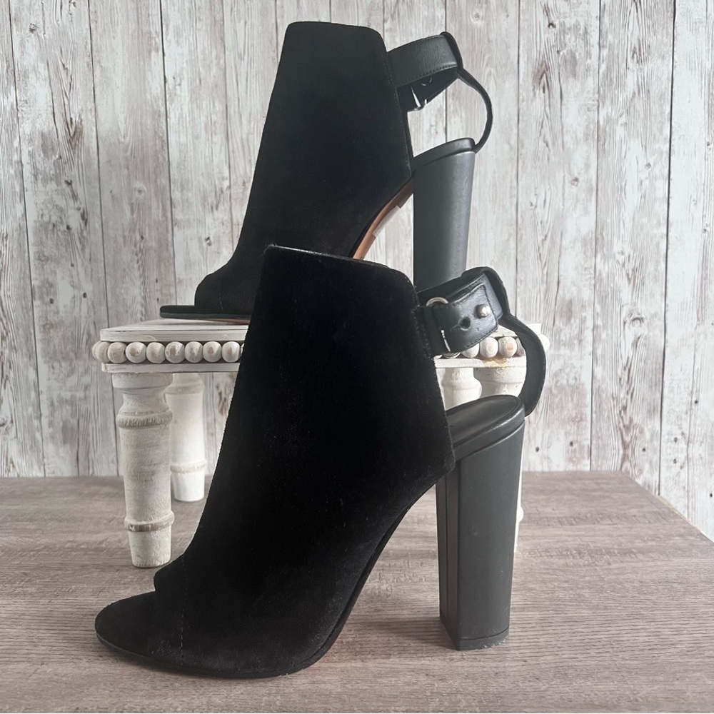 VINCE Peep Toe Heeled Boots Size 8